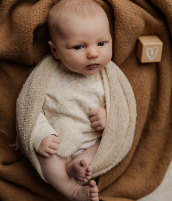 2024-12-21_Newborn Frieda (42 von 76)